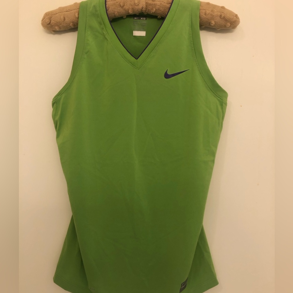 NWOT Nike women’s Sportswear Green Tank Top
